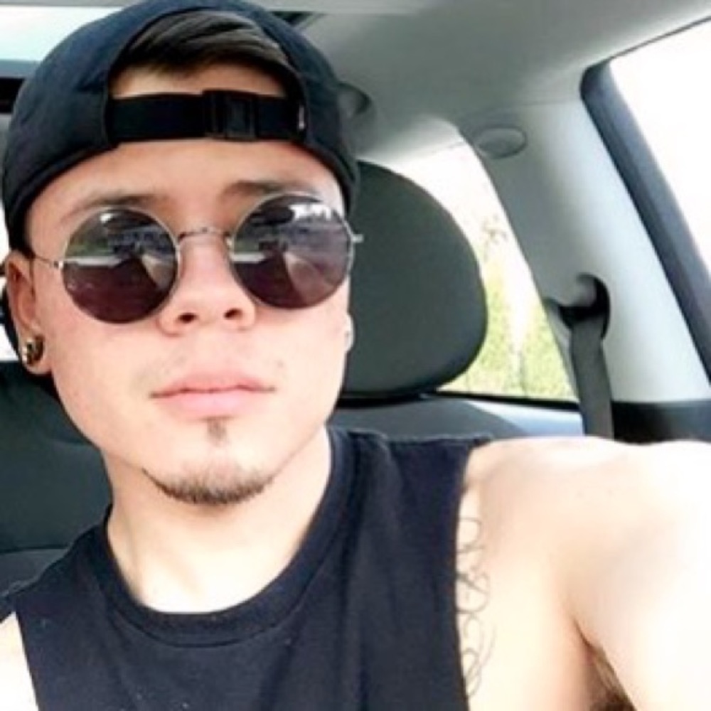 Meet your Posher, Aaron